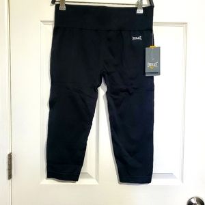 💪🏃‍♀️NWOT Everlast Athletic Capri Leggings
